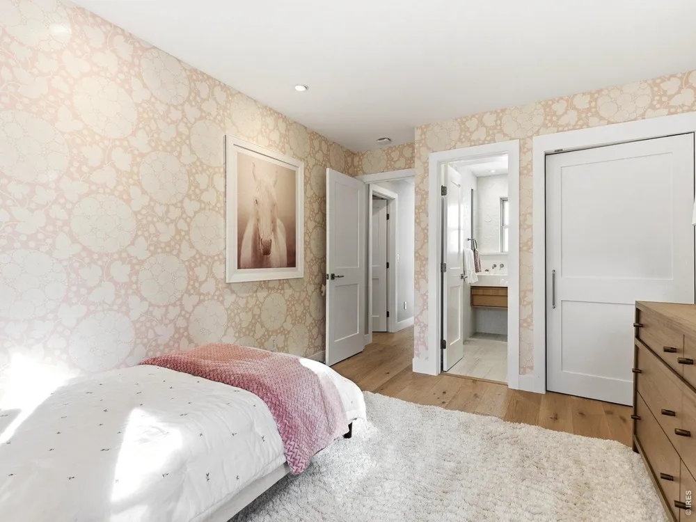 3716 Wonderland Hill Avenue Boulder, CO 80304