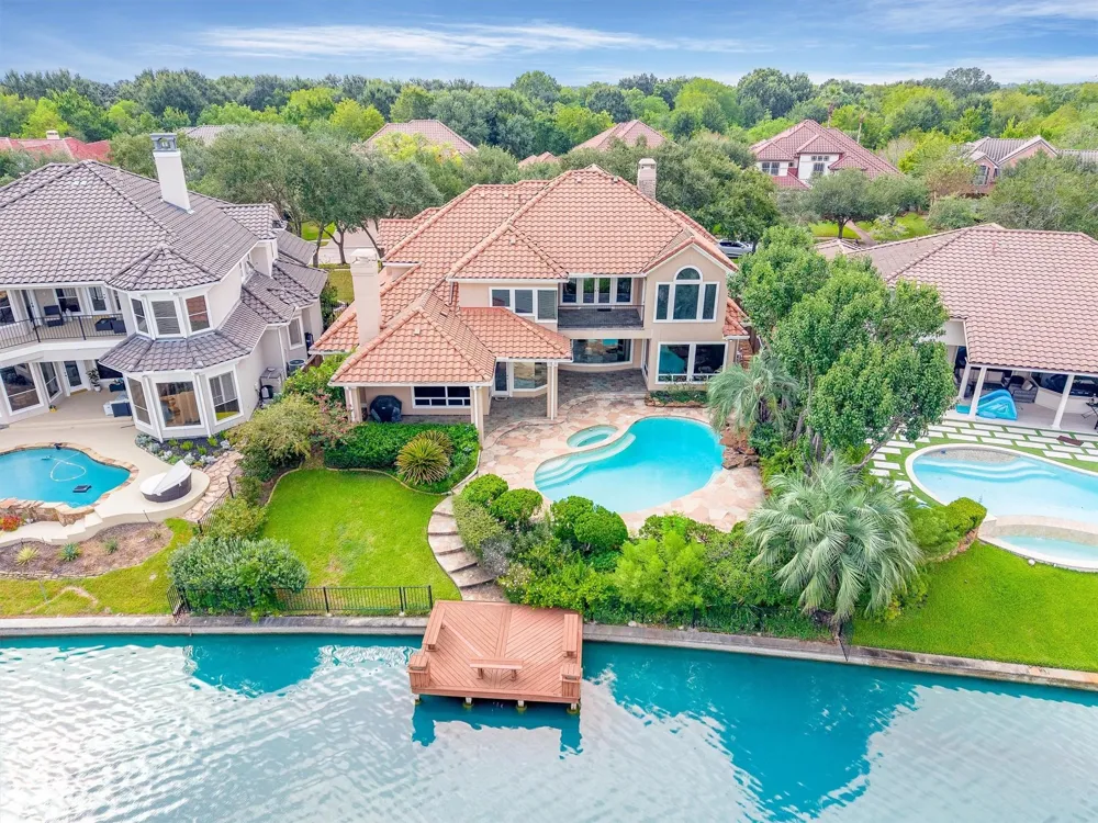 19006 Windsor Lakes Drive Houston, TX 77094