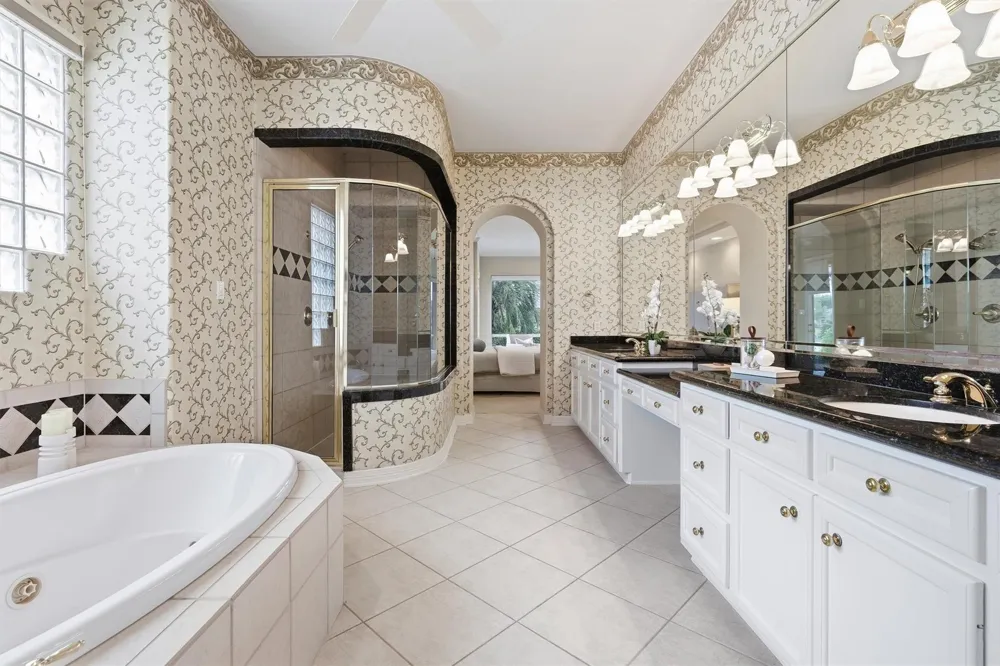 19006 Windsor Lakes Drive Houston, TX 77094