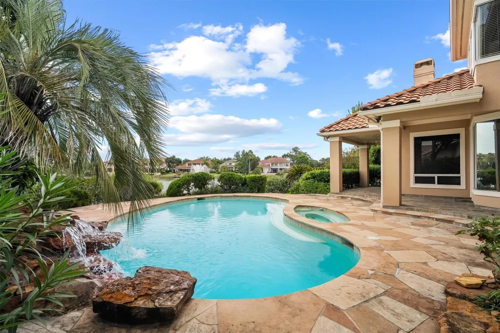 19006 Windsor Lakes Drive Houston, TX 77094