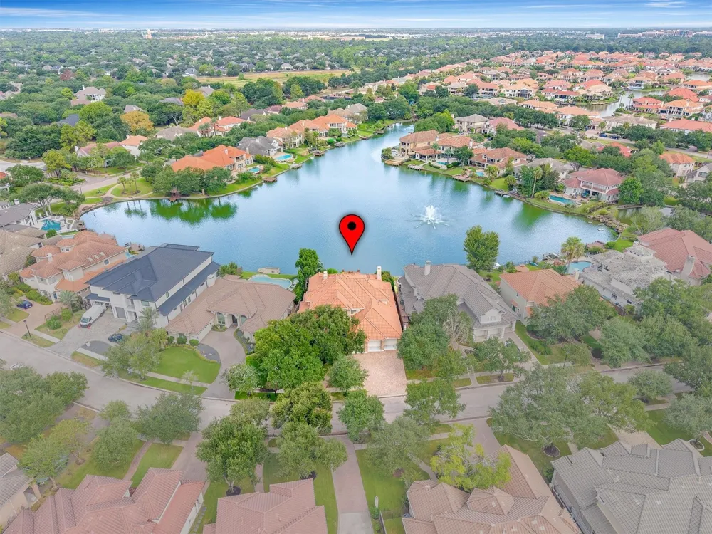 19006 Windsor Lakes Drive Houston, TX 77094