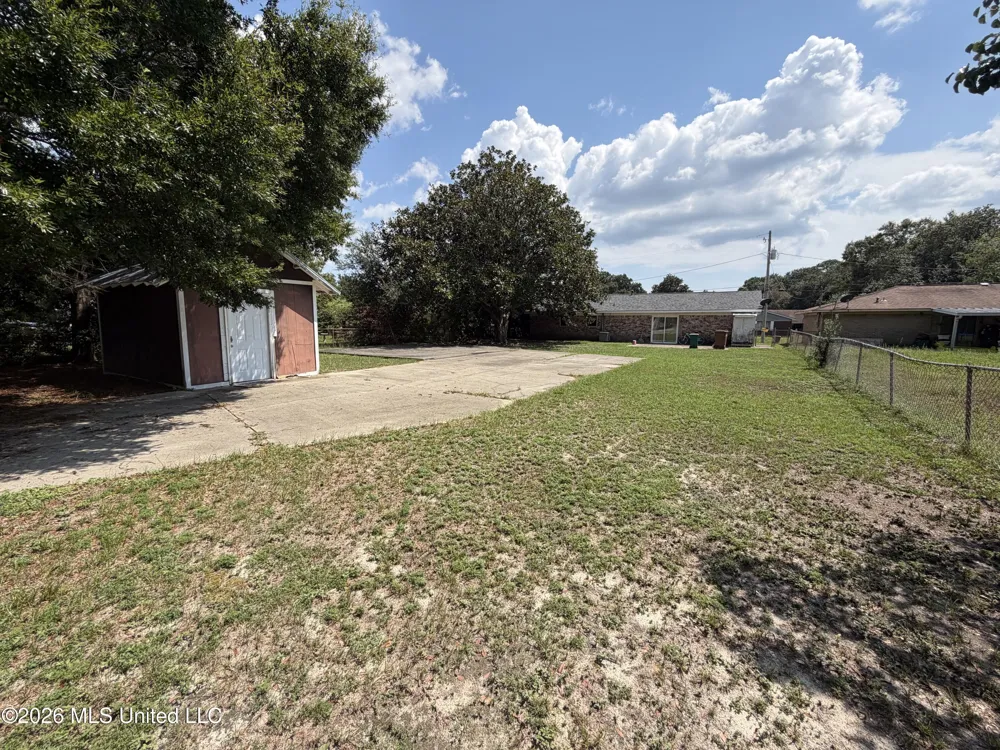 2184 Alice Drive Biloxi, MS 39531