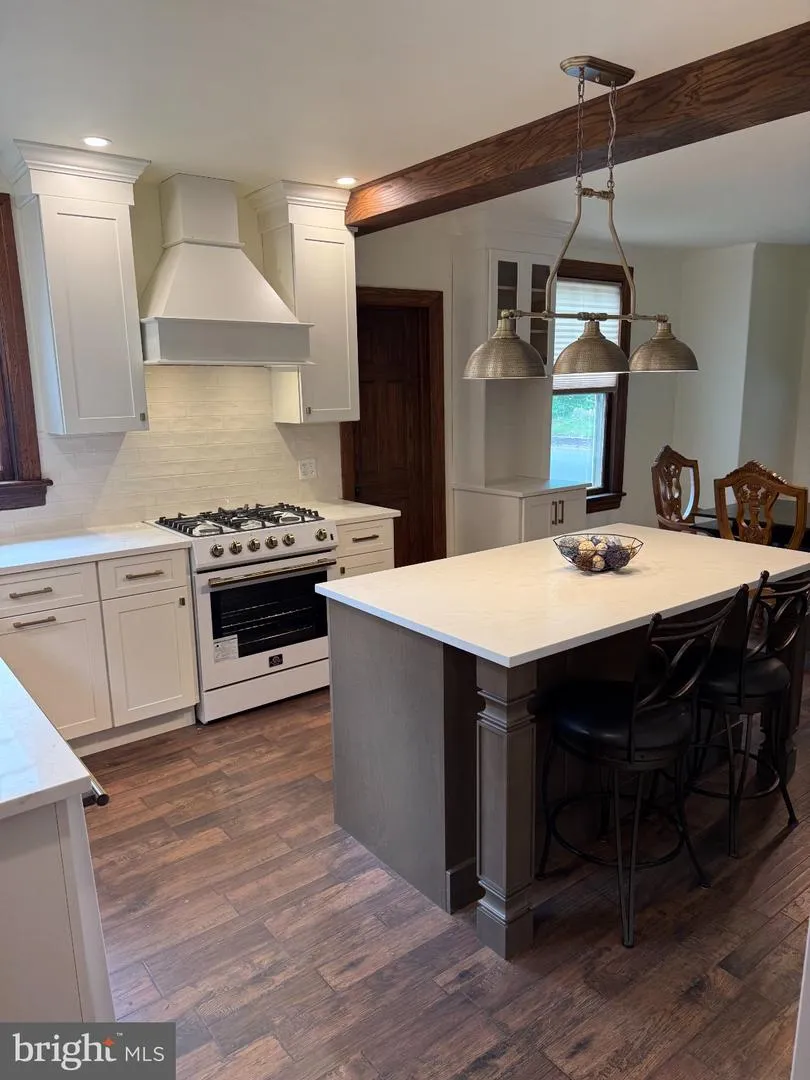 106 JEFFERSON AVENUE Wenonah, NJ 08090