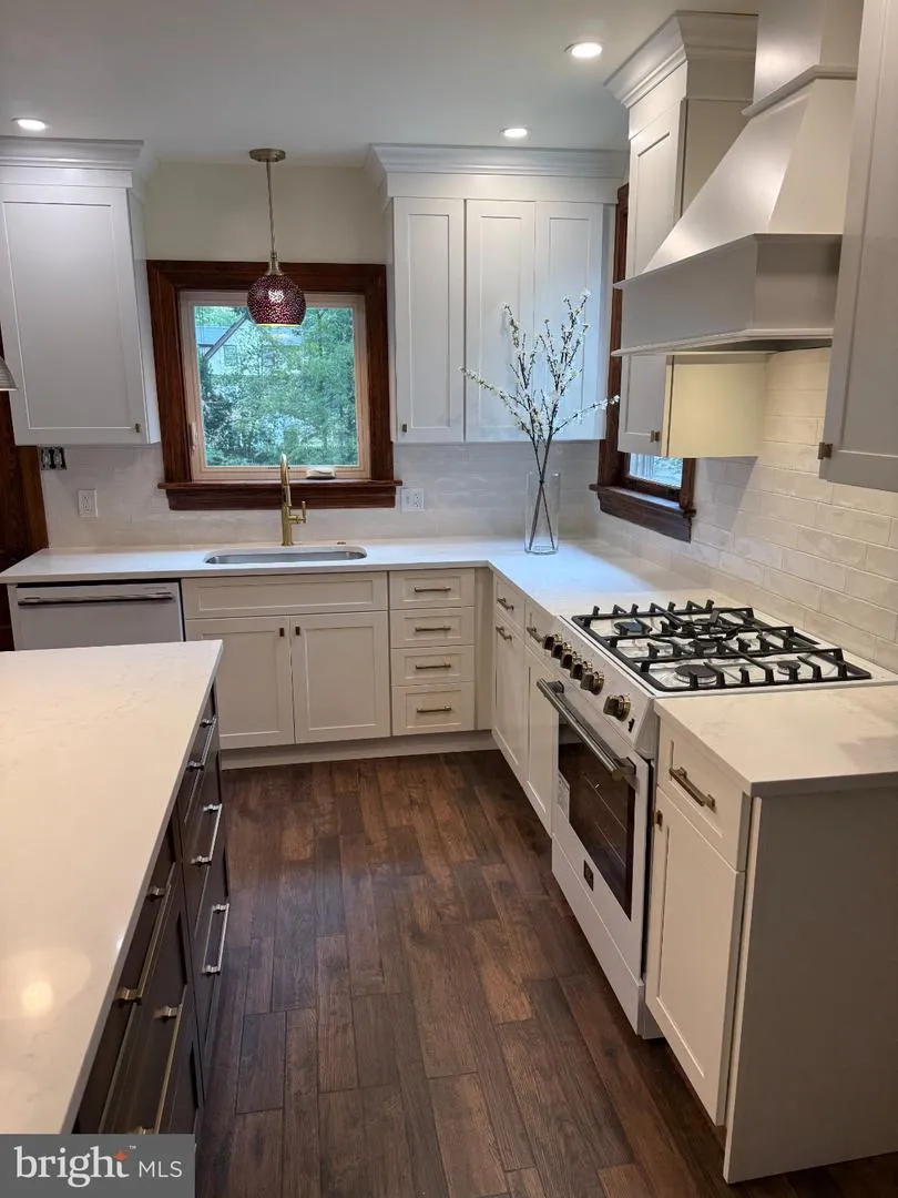106 JEFFERSON AVENUE Wenonah, NJ 08090