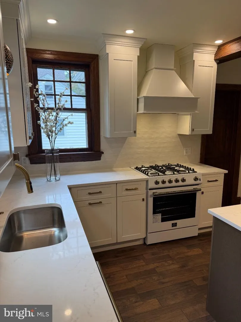 106 JEFFERSON AVENUE Wenonah, NJ 08090