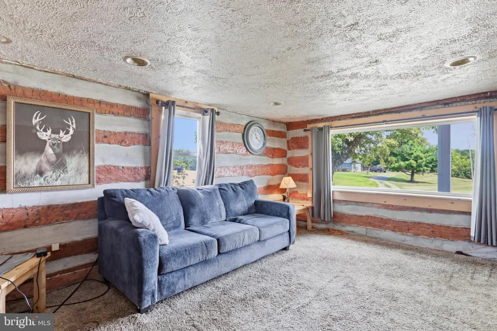 4651 LEETOWN ROAD Summit Point, WV 25446