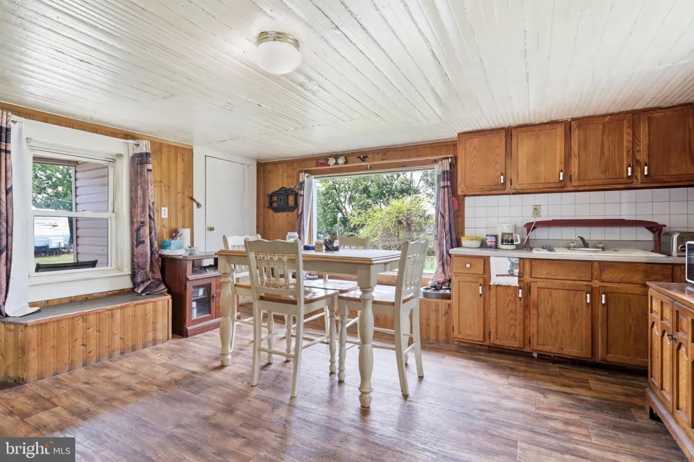 4651 LEETOWN ROAD Summit Point, WV 25446