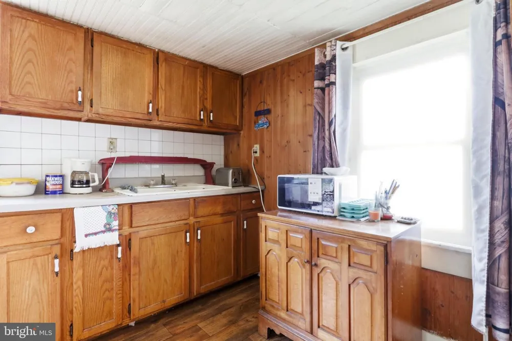 4651 LEETOWN ROAD Summit Point, WV 25446