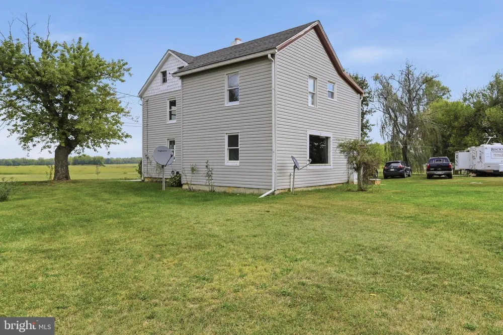 4651 LEETOWN ROAD Summit Point, WV 25446