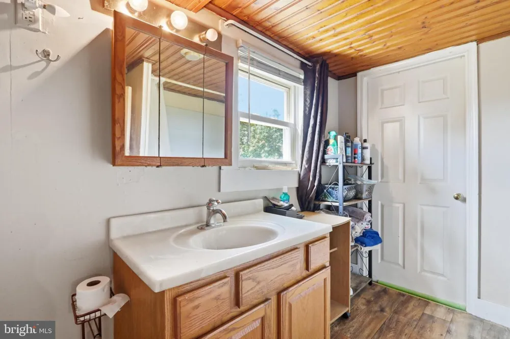 4651 LEETOWN ROAD Summit Point, WV 25446