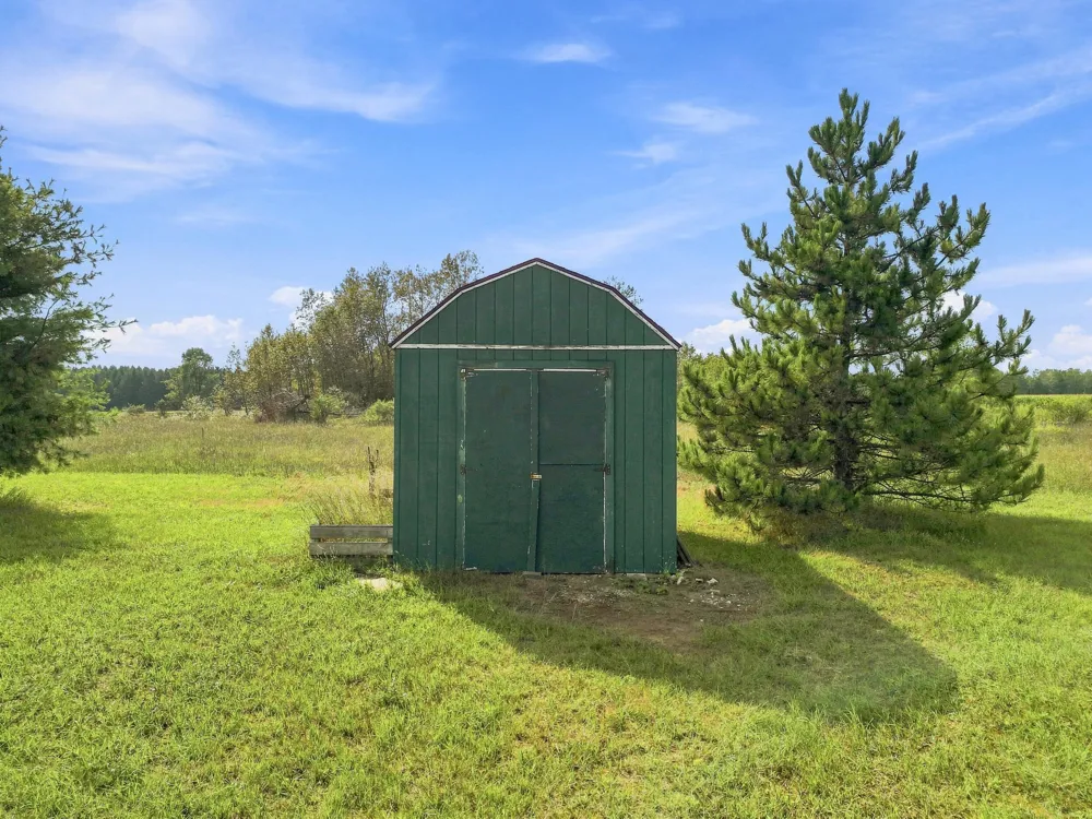 3067 170th Avenue Hersey, MI 49639