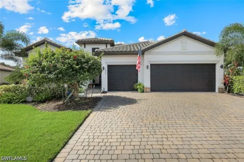 Loblolly Pine Court
