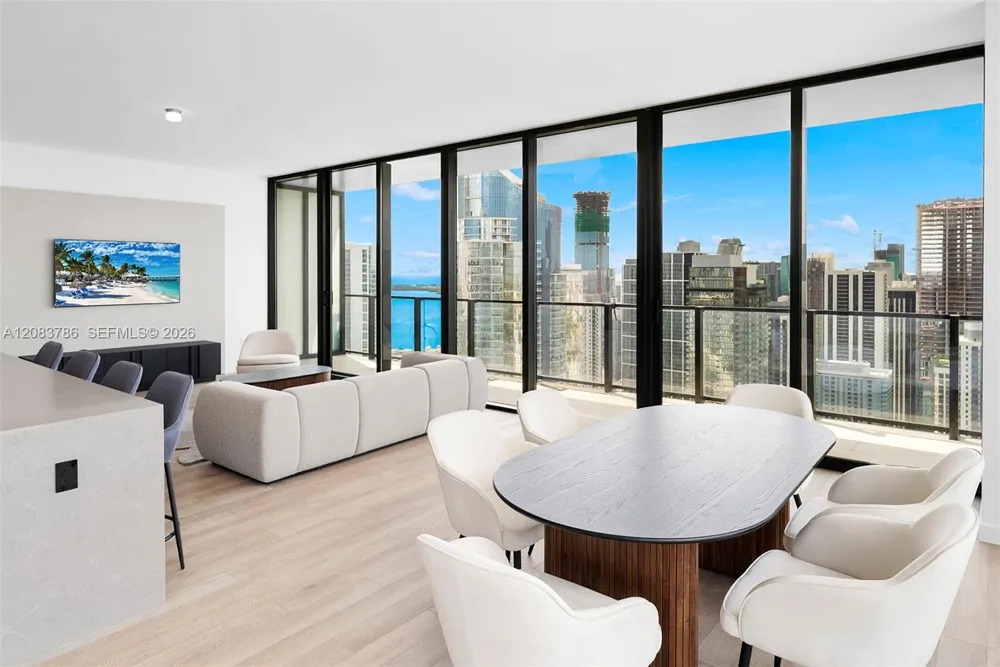 20 NE 11 Street #5204 Miami Beach, FL 33139