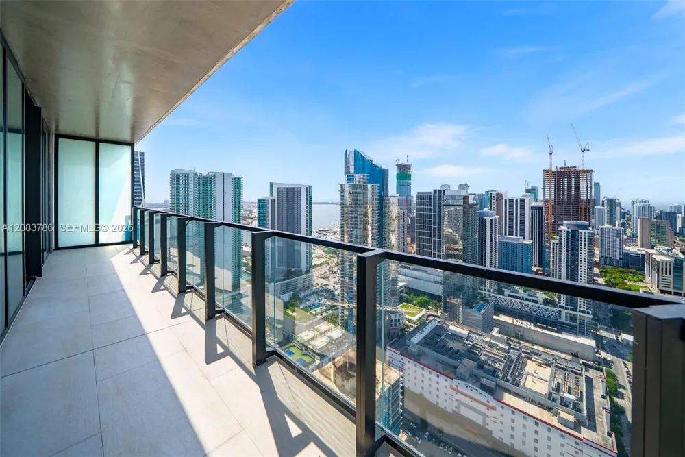 20 NE 11 Street #5204 Miami Beach, FL 33139