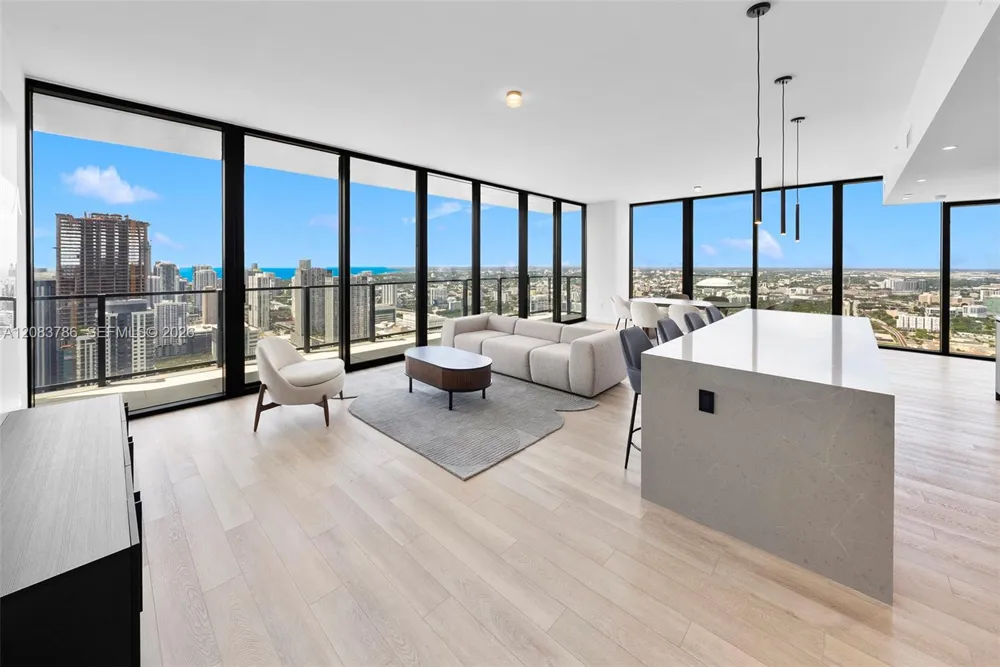 20 NE 11 Street #5204 Miami Beach, FL 33139