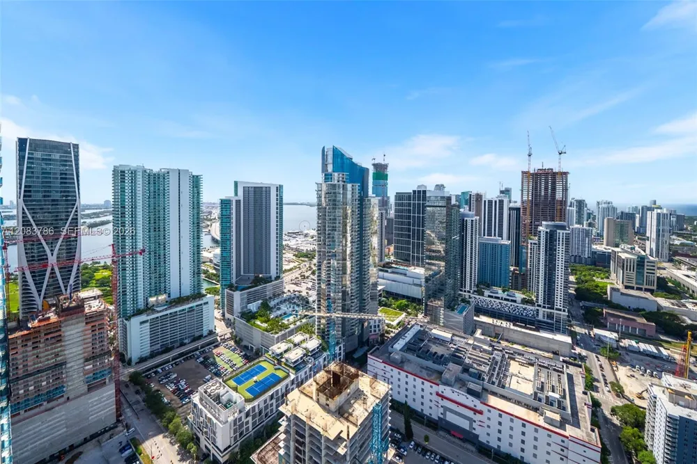 20 NE 11 Street #5204 Miami Beach, FL 33139