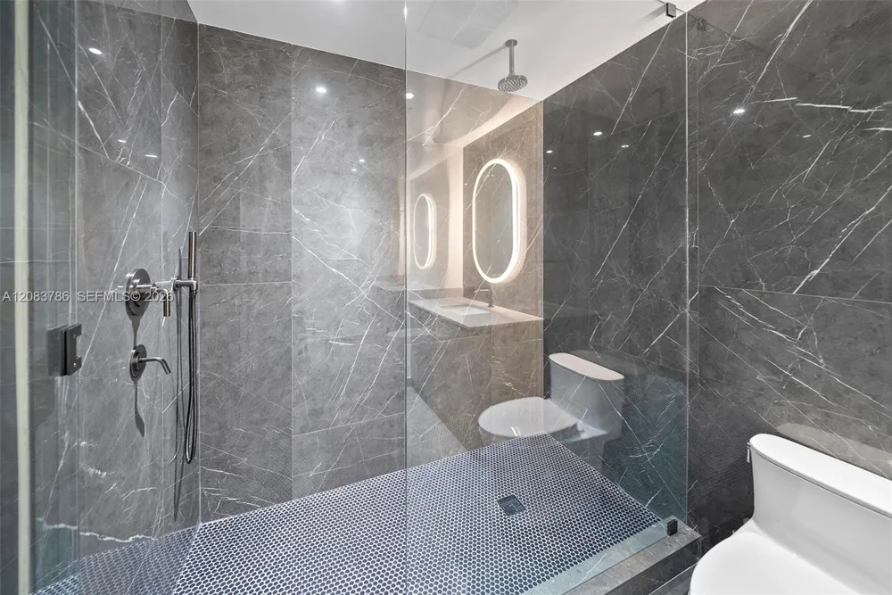 20 NE 11 Street #5204 Miami Beach, FL 33139