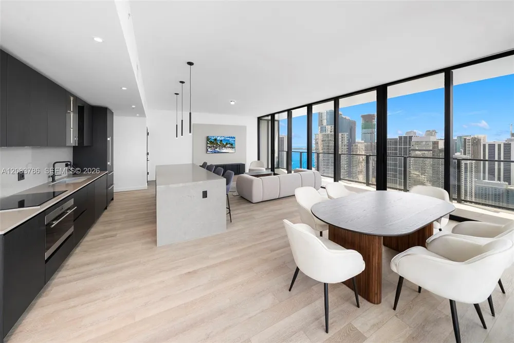 20 NE 11 Street #5204 Miami Beach, FL 33139