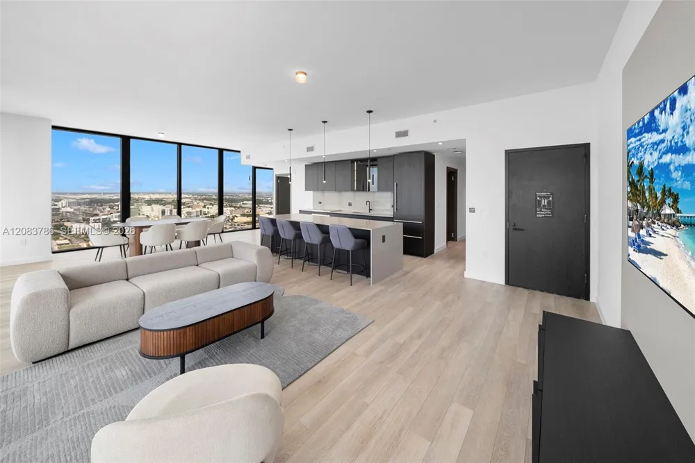 20 NE 11 Street #5204 Miami Beach, FL 33139