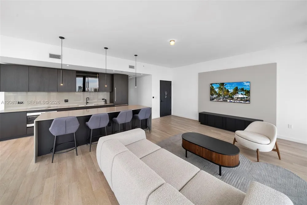 20 NE 11 Street #5204 Miami Beach, FL 33139