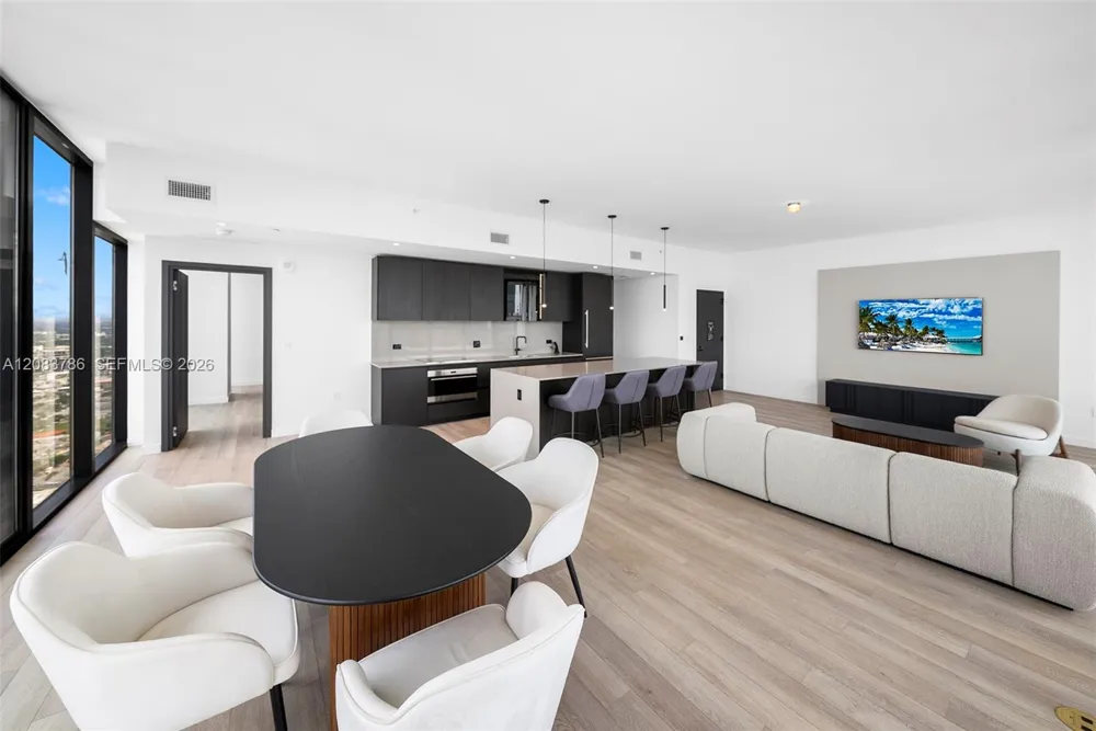 20 NE 11 Street #5204 Miami Beach, FL 33139