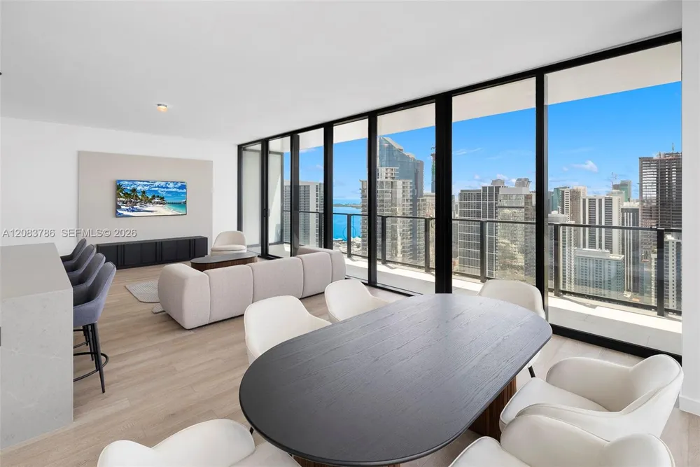 20 NE 11 Street #5204 Miami Beach, FL 33139