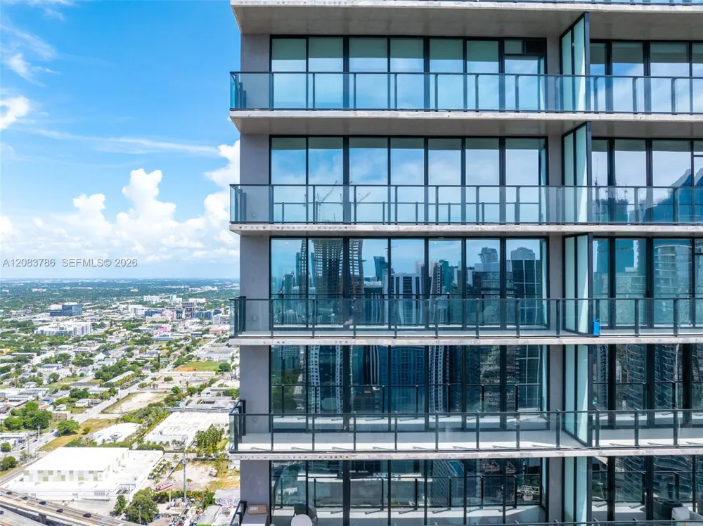 20 NE 11 Street #5204 Miami Beach, FL 33139