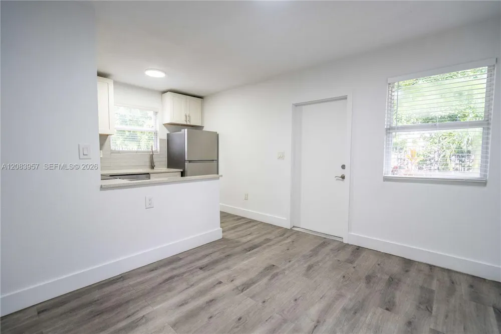 1950 NW 2nd Ct #6 Miami, FL 33136