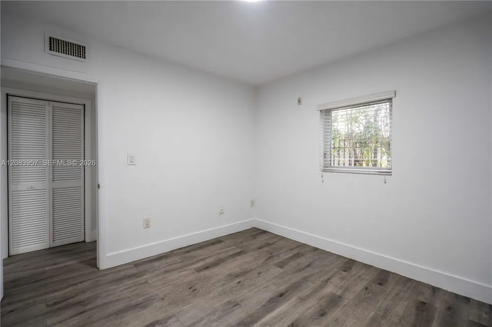 1950 NW 2nd Ct #6 Miami, FL 33136