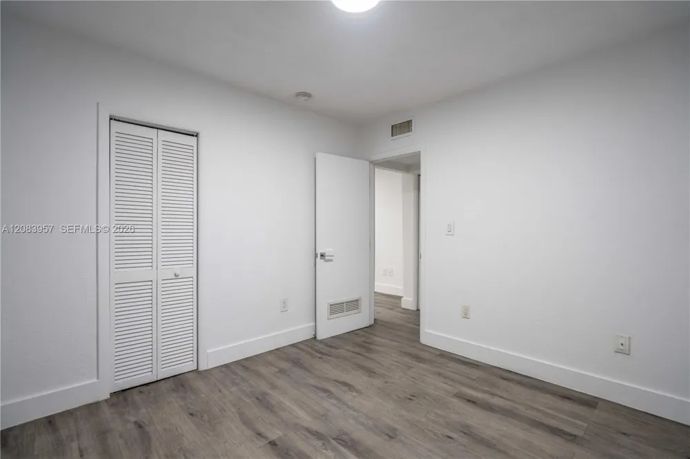 1950 NW 2nd Ct #6 Miami, FL 33136