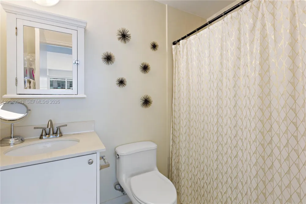 60 SW 13th St #1422 Miami, FL 33130