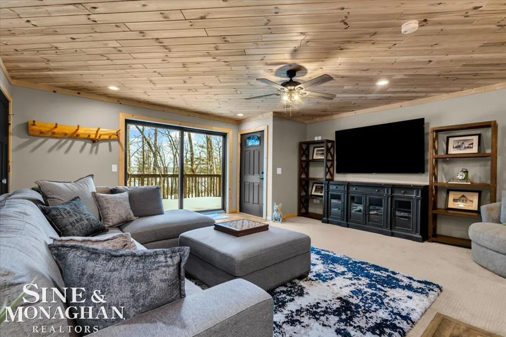 14795 13th Street Charlton Township, MI 49751