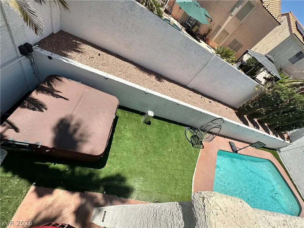 2713 Monrovia Drive Las Vegas, NV 89117