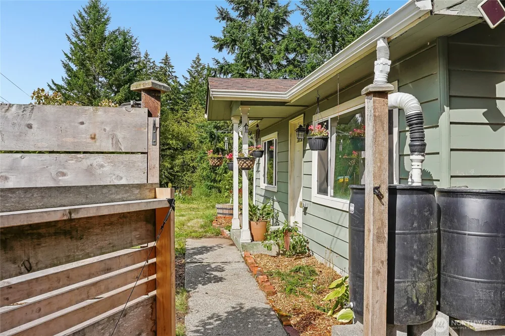 6605 Sidney Road SW Port Orchard, WA 98367