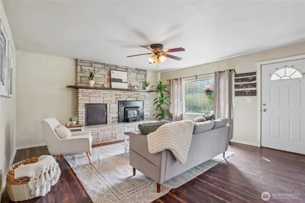 6605 Sidney Road SW Port Orchard, WA 98367