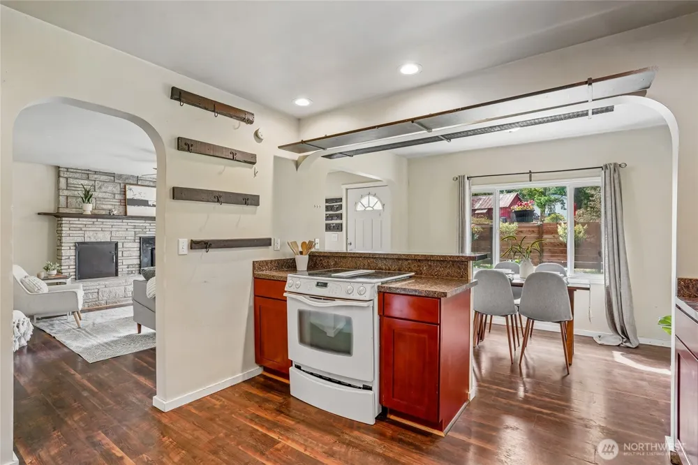 6605 Sidney Road SW Port Orchard, WA 98367