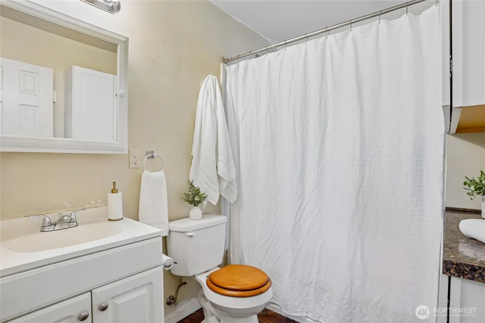 6605 Sidney Road SW Port Orchard, WA 98367