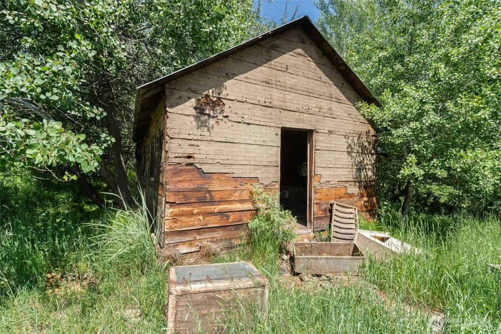 329 X Silver Creek Road Inchelium, WA 99138