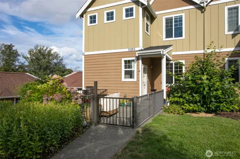 3325 Sussex