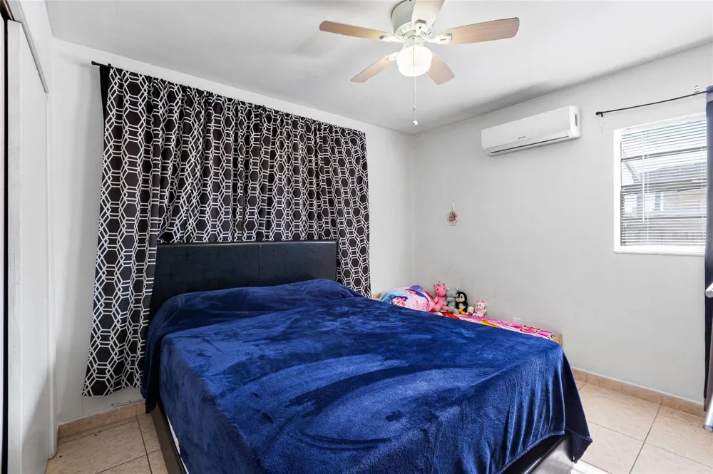 2313 E 111TH AVE Tampa, FL 33612