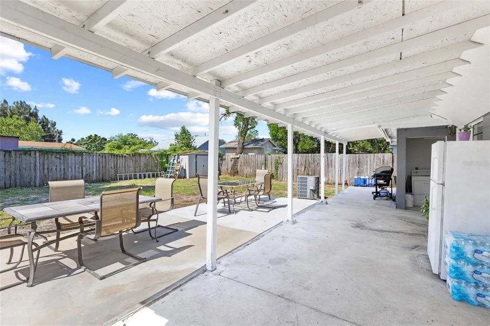 2313 E 111TH AVE Tampa, FL 33612