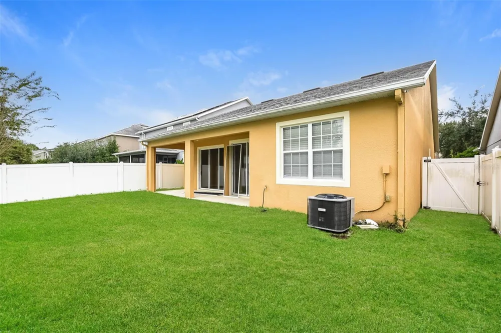 9849 MOSS ROSE WAY Orlando, FL 32832