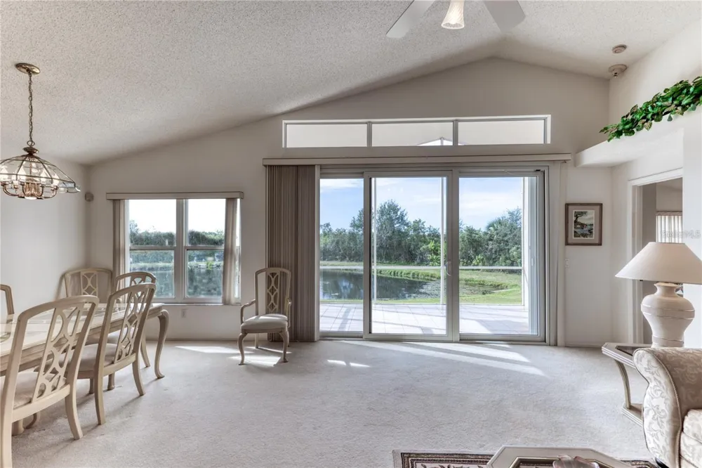 718 LIGHTHOUSE DRIVE Tarpon Springs, FL 34689