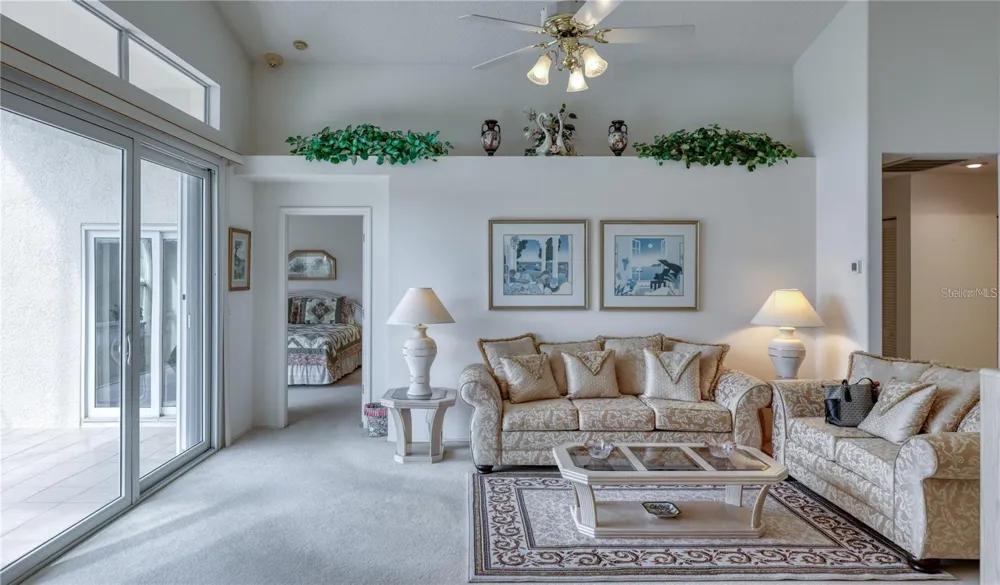 718 LIGHTHOUSE DRIVE Tarpon Springs, FL 34689