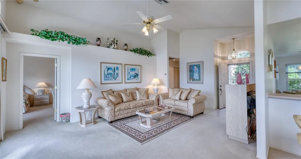 718 LIGHTHOUSE DRIVE Tarpon Springs, FL 34689