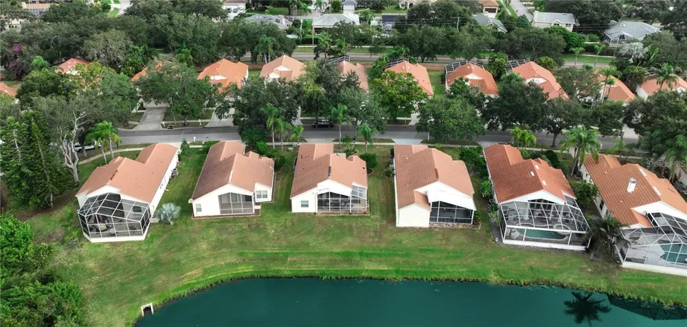 718 LIGHTHOUSE DRIVE Tarpon Springs, FL 34689