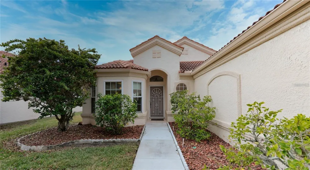 718 LIGHTHOUSE DRIVE Tarpon Springs, FL 34689