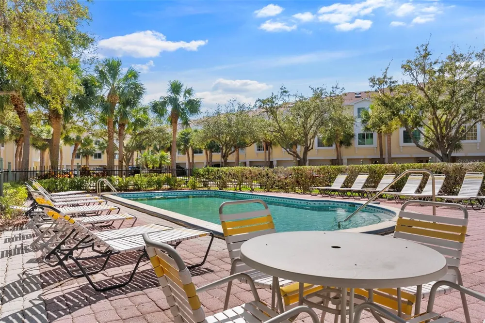 106 BRENT CIRCLE Oldsmar, FL 34677