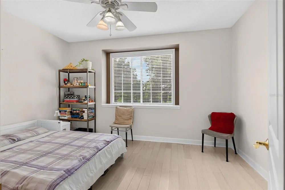 106 BRENT CIRCLE Oldsmar, FL 34677