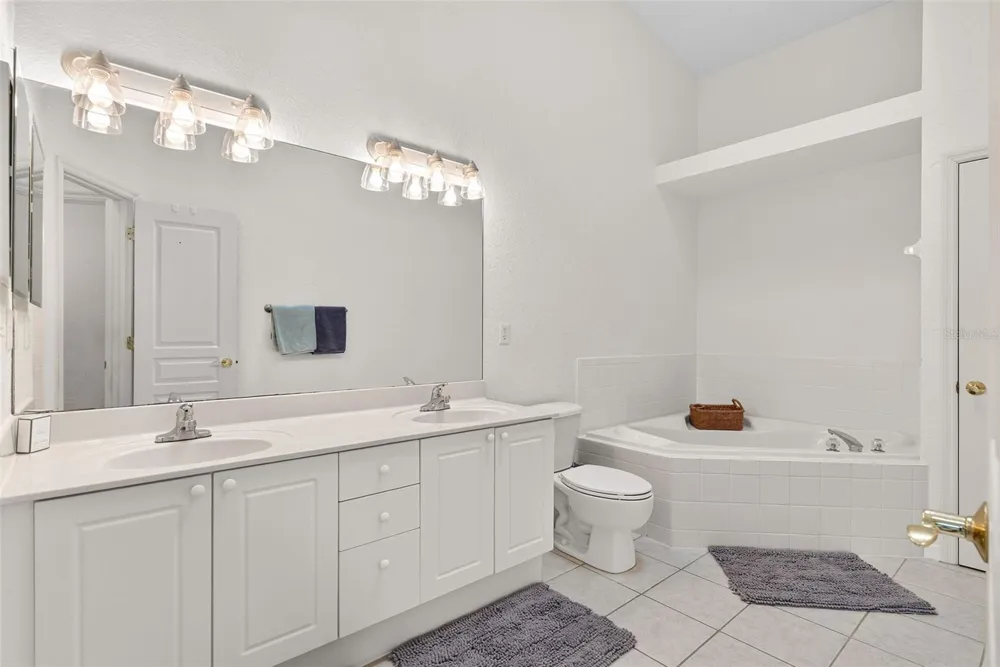 106 BRENT CIRCLE Oldsmar, FL 34677